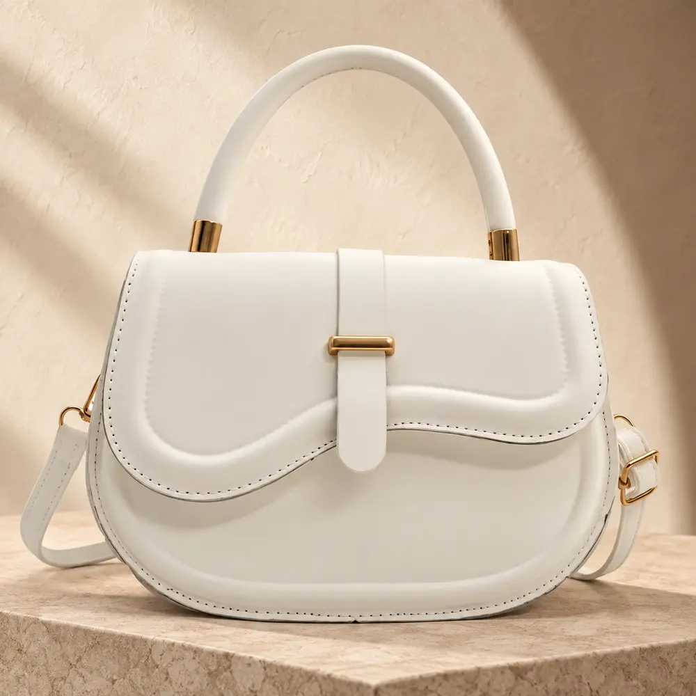 Levina Aria handbag in White